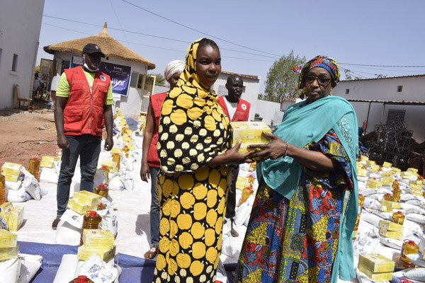 Ramadan: La Croix-Rouge Malienne offre des vivres aux déplacés