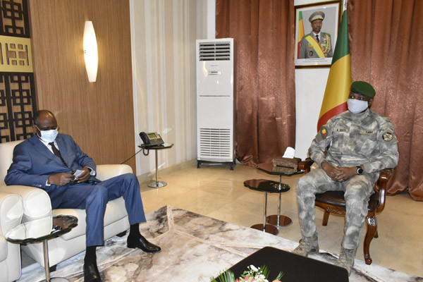 Koulouba : Le président de la Transition donne des orientations à trois nouveaux ambassadeurs du Mali