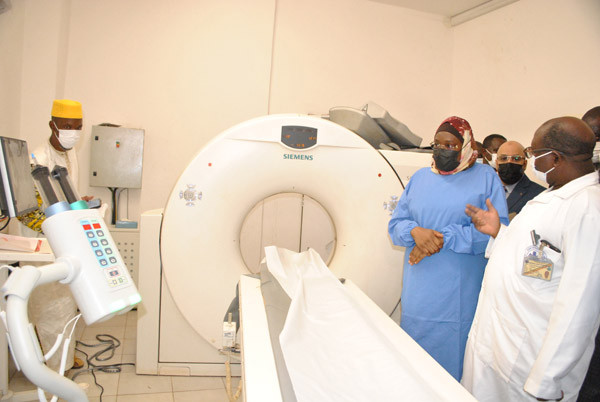 Santé : La ministre Diéminatou Sangaré visite des hôpitaux