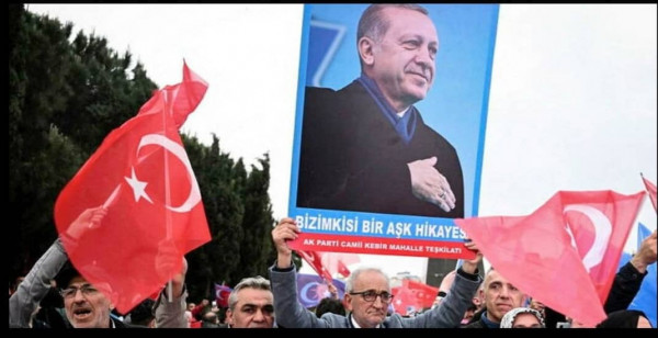Présidentielle en Türkiye :  Erdogan réélu président sans surprise avec 52% de voix