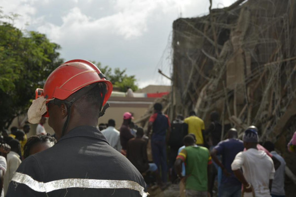 Mali: L'effondrement de deux bâtiments fait au moins trois morts et des  blessés à Bamako