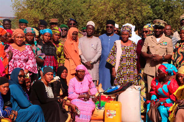 #Mali : Mopti : Des vivres et non vivres aux veuves et orphelins des militaires