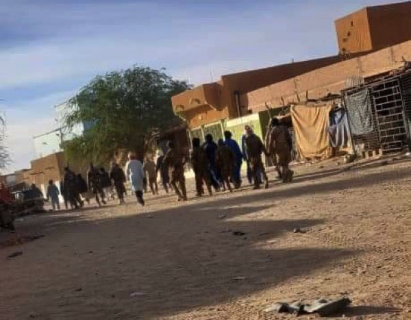#Mali : Aguelhoc : La reddition d’hommes armés