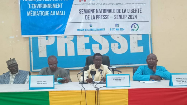 #Mali : Environnement médiatique : Bèn Kunafoni ouvre le débat sur les défis