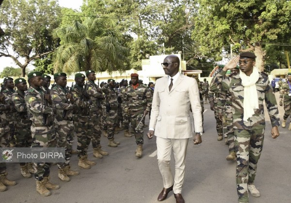 Rencontre de haut niveau militaire : Le Sénégal et le Mali coalisent leurs efforts