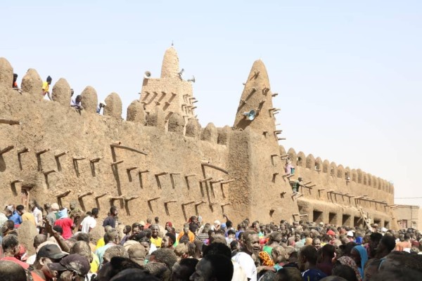 Tombouctou : la mosquée de Djingarey ber fait peau neuve