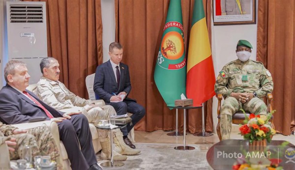 Coopération militaire Mali-Russie : Le Président Assimi GOÏTA reçoit une délégation russe