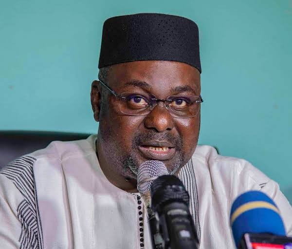 Guerre informationnelle : Le ministre de la Communication salue la Maison de la presse pour ses efforts