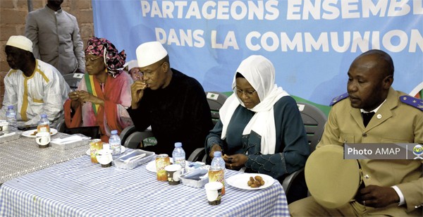 «Sunkalo Solidarité» 2026 : Les ministres Sanou et Tangara aux côtés  des populations de la Commune III