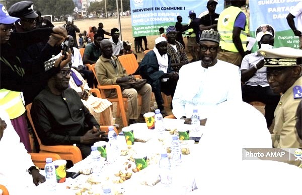 Le ministre Diop auprès de la population de la Commune I