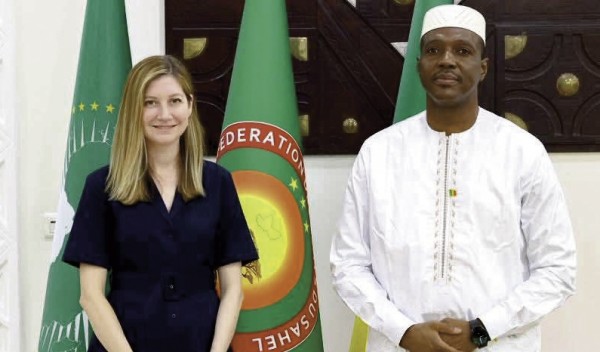 Audience : Cheryl Urban reçu par le Premier ministre